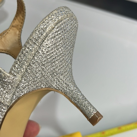 Badgley Mischka Womens Sliver Open Toe Kitten Heel Glitter Rhinestone Size 8.5 - Picture 14 of 16